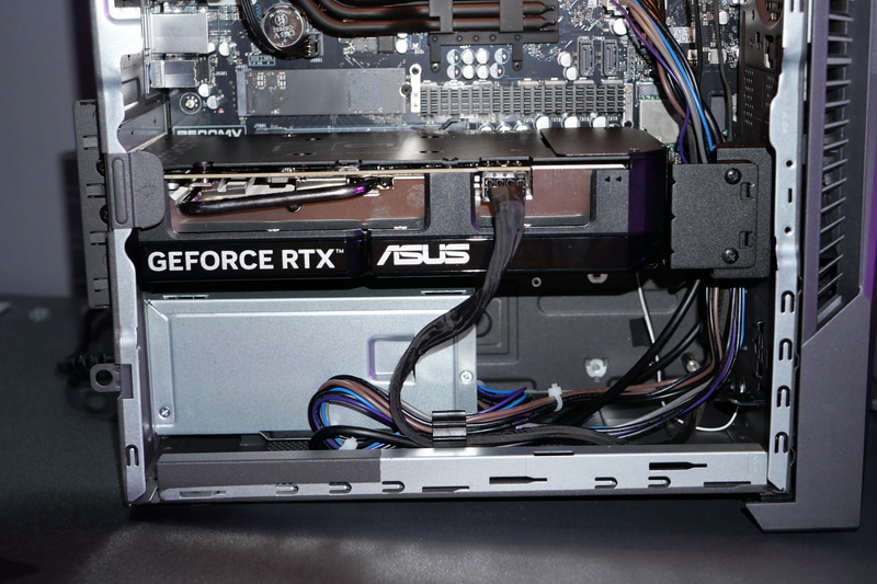 GeForce RTX 5060Ti搭載ビデオカード(最大)により、ノートPCよりも優れたゲーミング性能を発揮