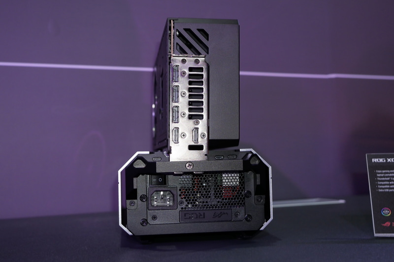 ユニットには電源やUSB Type-Cポートを内蔵