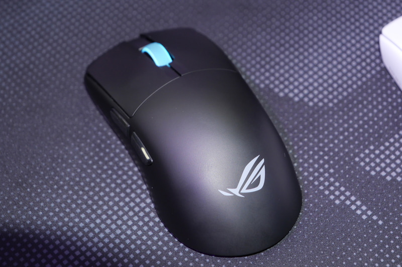 バイオベースのナイロン素材を採用することで、圧倒的な軽さと優れた耐久性を実現