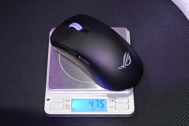 実測で47.5gと48gを切る圧倒的な軽さを実現