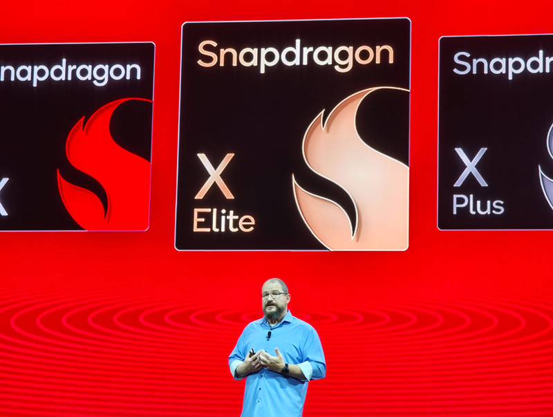 基調講演で講演するQualcomm CEO クリスチアーノ・アーモン氏