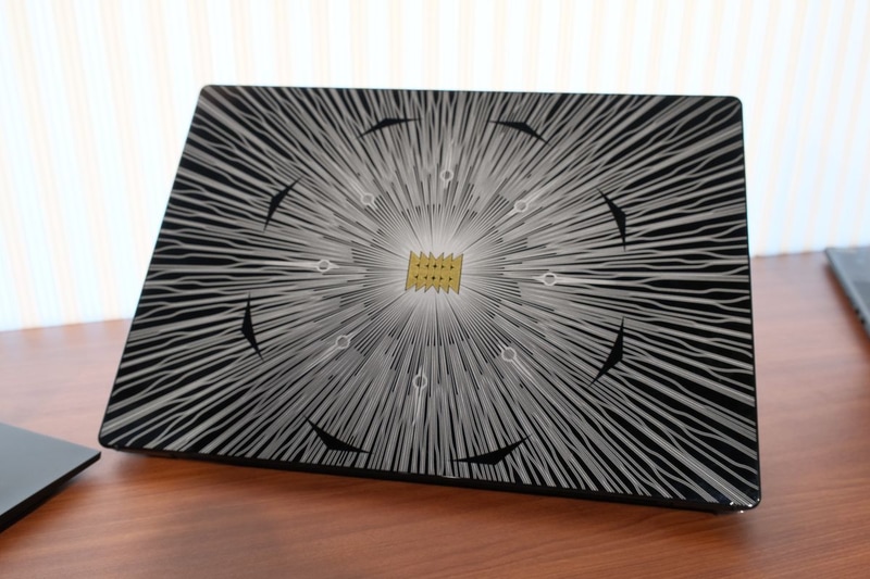 別タイプの天板も展示されていた