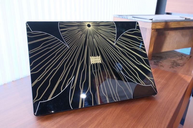 別タイプの天板も展示されていた