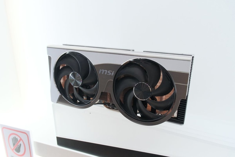 GeForce RTX 5060 Ti 16G TWIN GLOZR 2025 OC