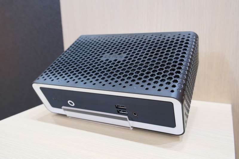 ZBOX CI675 NANO。Core Ultra 255U搭載