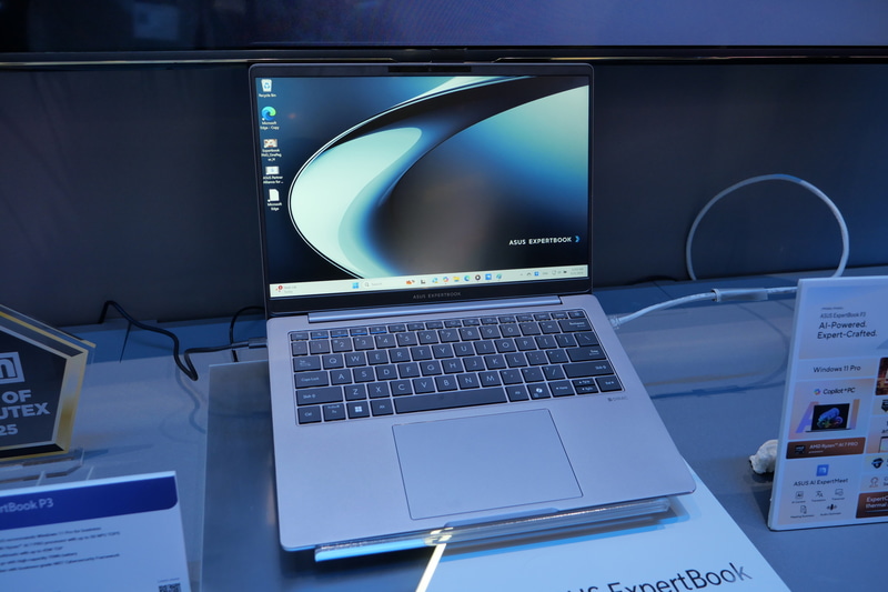 ExpertBook P3 PM3406