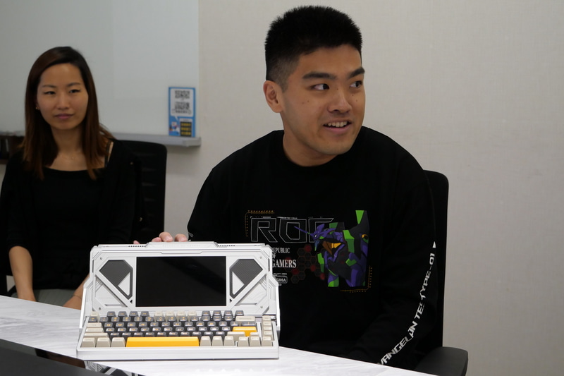 Lovelock Chia氏が2カ月で作り挙げたROG Azoth Extreme Gaming KeyboardとROG Ally Xを組み合わせたコンセプトモデル。非常に貴重な体験だったとのことだ