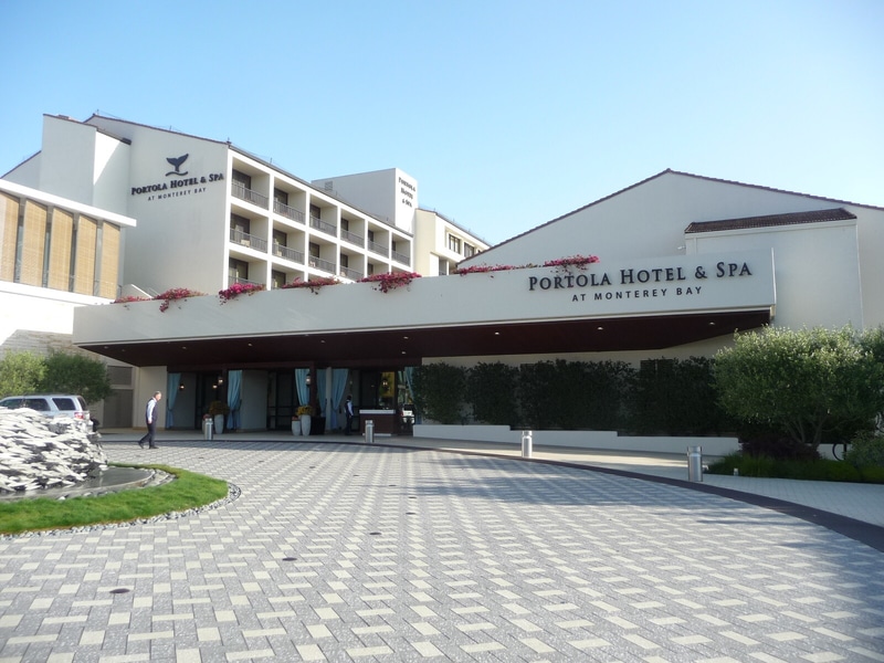 IMW 2025の会場である米国カリフォルニア州モントレーのリゾートホテル「Portola Hotel & Spa　at Monterey Bay」。現地時間5月18日に筆者が撮影