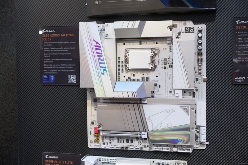 Z890 AORUS TACHYON ICE C2