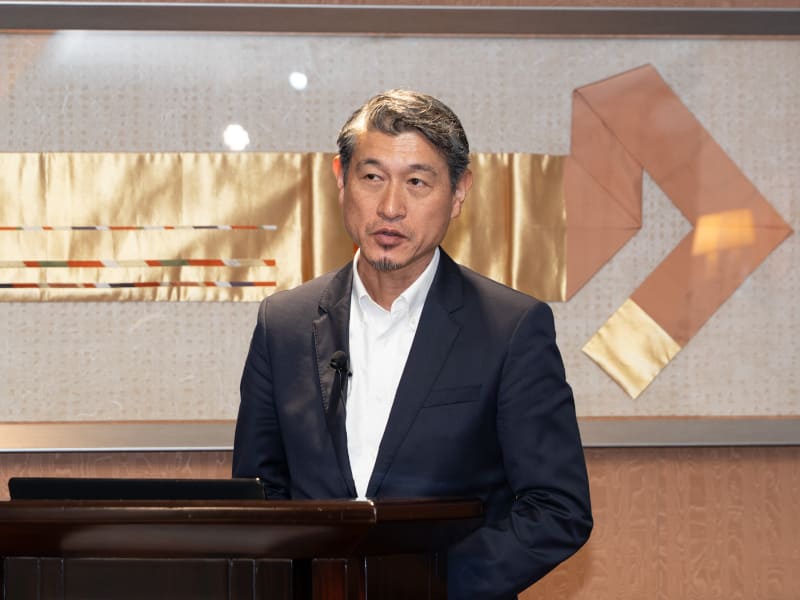 インテル株式会社 営業本部長の佐藤義和氏