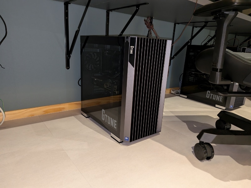 PCはマウスコンピューターの「G TUNE」