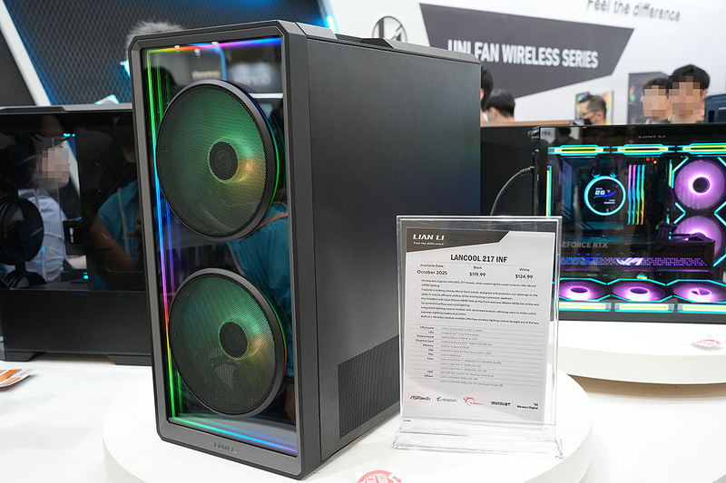 東南アジアでよく見かけるズンドコサウンドが炸裂しそうなスピーカーに見えるが、あくまでもPCケースだ