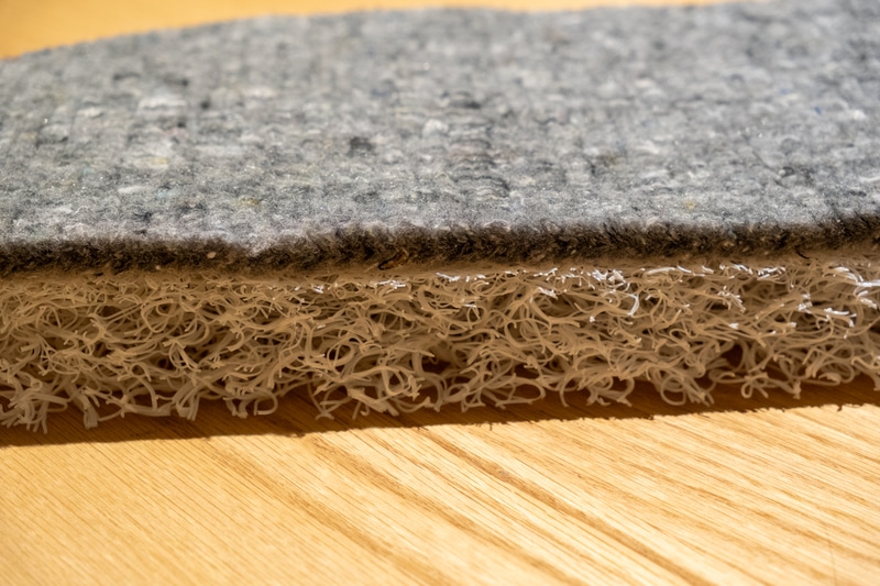 上下2層構造で作られる