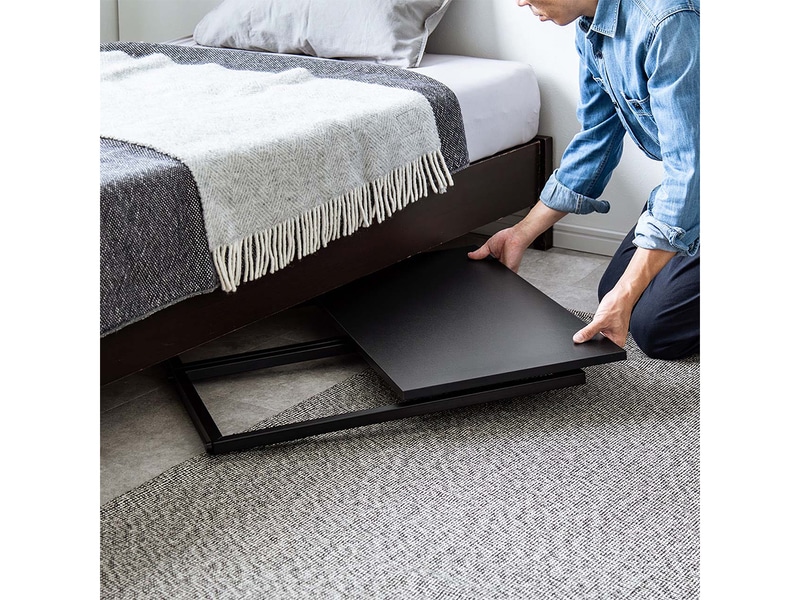 ベット下の隙間に収納できる