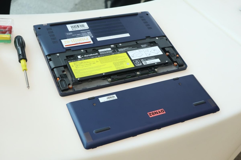 個人向けながらバッテリ交換式となっているのが特徴