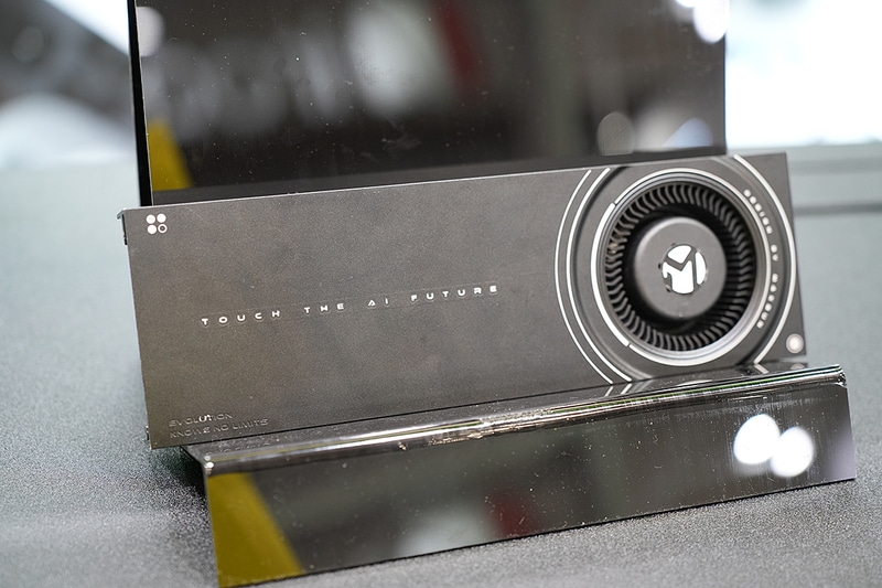 搭載されるクーラー