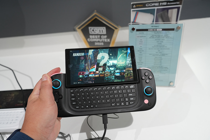 日本でも購入しようと思えばできるAntec Core HSの最新版だ