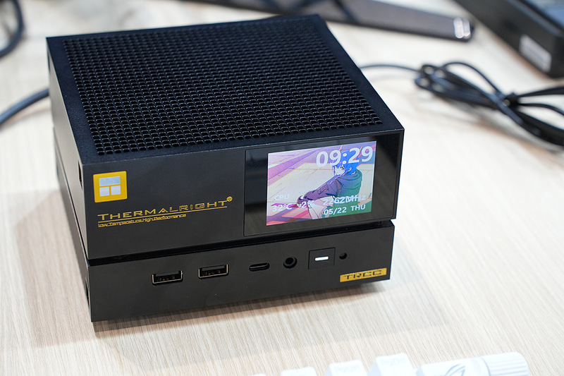 92mmのラジエータを搭載したモデル