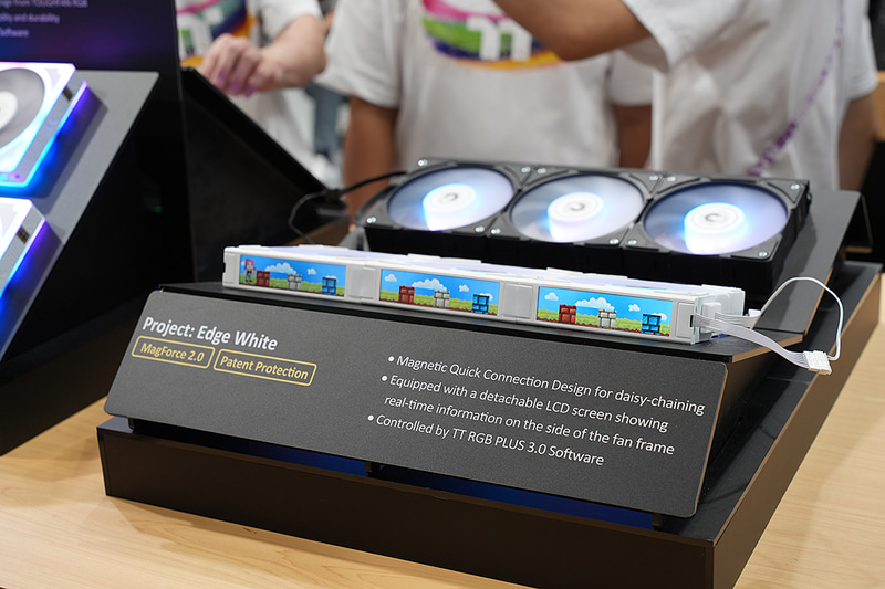 特許取得済みのMagForce 2.0に対応しており、配線を最小限にしてファンをデイジーチェーンすることができる