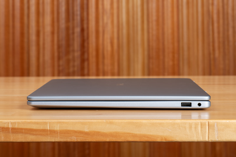 シンプルだが高級感のある外観