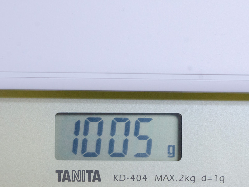重量は実測で1,005g