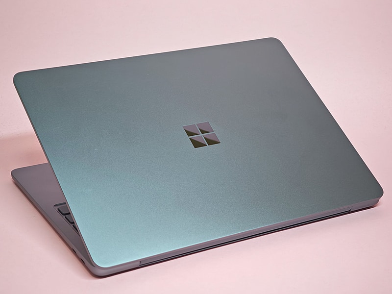 Surface Laptop 13型
