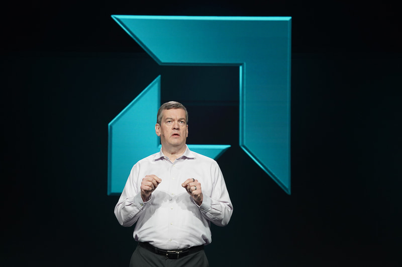 AMD 上席副社長 兼 データセンターソリューション事業本部 事業本部長 フォレスト・ノルド氏