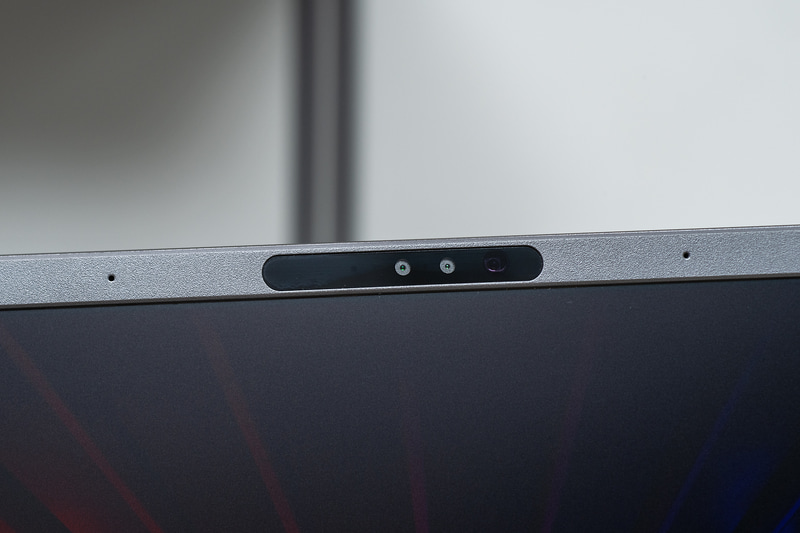 Windows Helloの顔認証に対応したWebカメラ