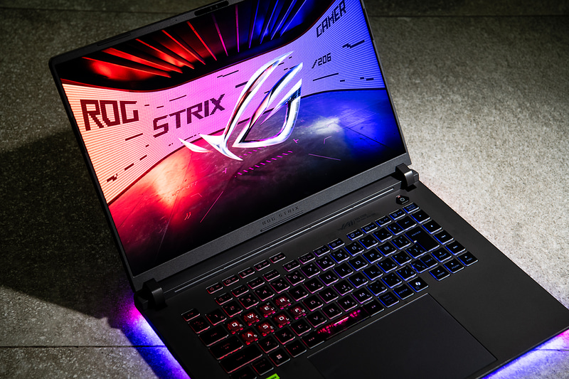 <a href="https://rog.asus.com/jp/laptops/rog-strix/rog-strix-g16-2025/" class="n" target="_blank">ROG Strix G16 G615LW</a>