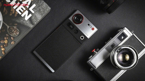 4G対応 トリプルカメラ ゴールドスマホ 楽天市場】【数限定9000円オフ 赤外線機能 耐衝撃・防水スマホ