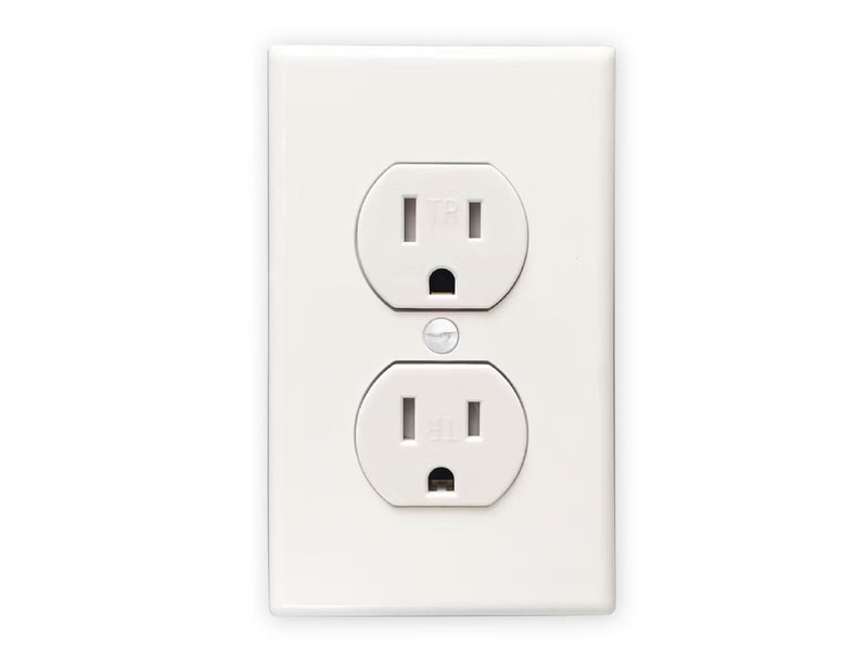 アメリカは戦前から安全性を考慮して3極のコンセント義務化した