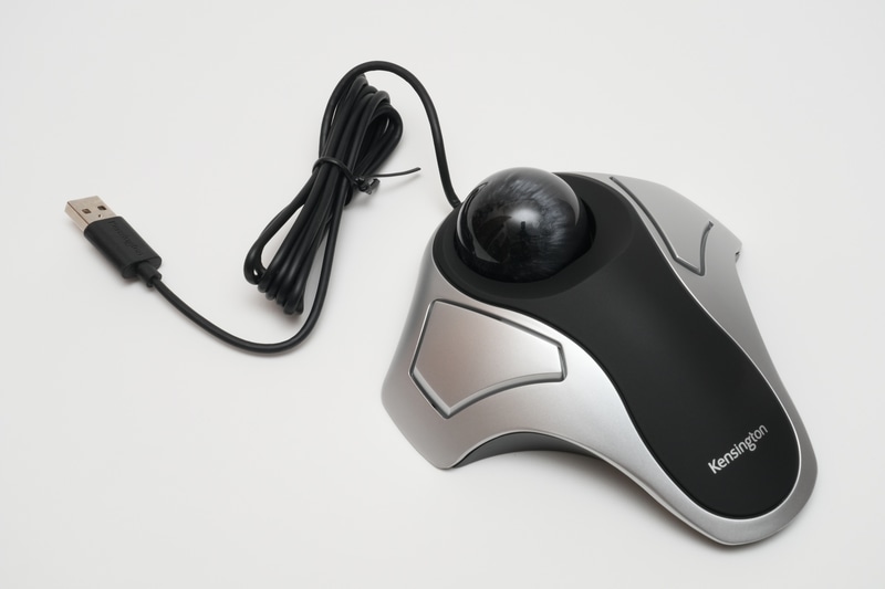 ケンジントン「オービットオプティカルトラックボール」。実売価格3,400円前後