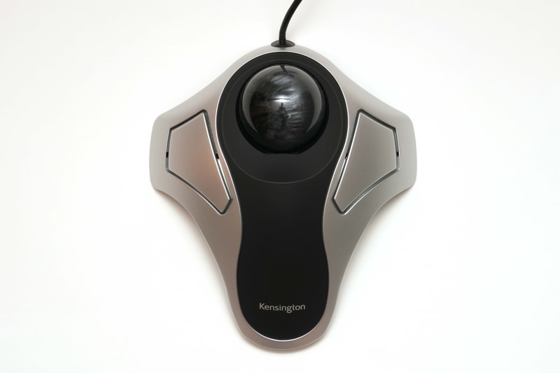 ボタンは、左クリック、右クリックの2個を搭載