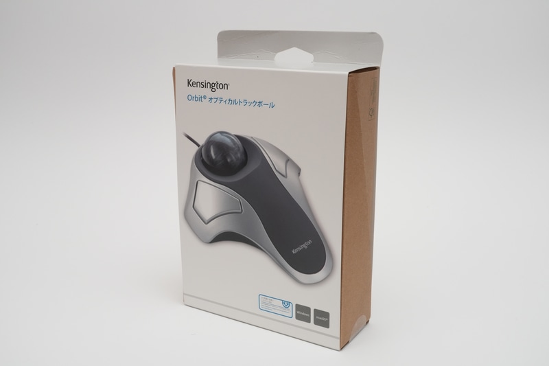 パッケージには本体、説明書が同梱