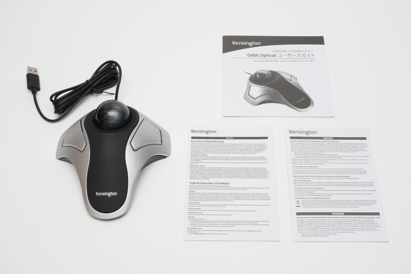 パッケージには本体、説明書が同梱