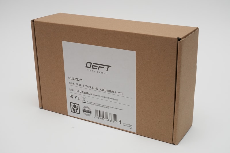 パッケージには本体、説明書が同梱