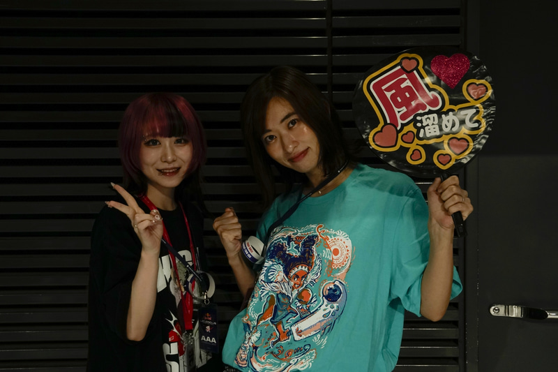 一般参加枠で出場していたべてぃさん(左)と、ストリーマー枠で参加していた倉持由香さん(右)