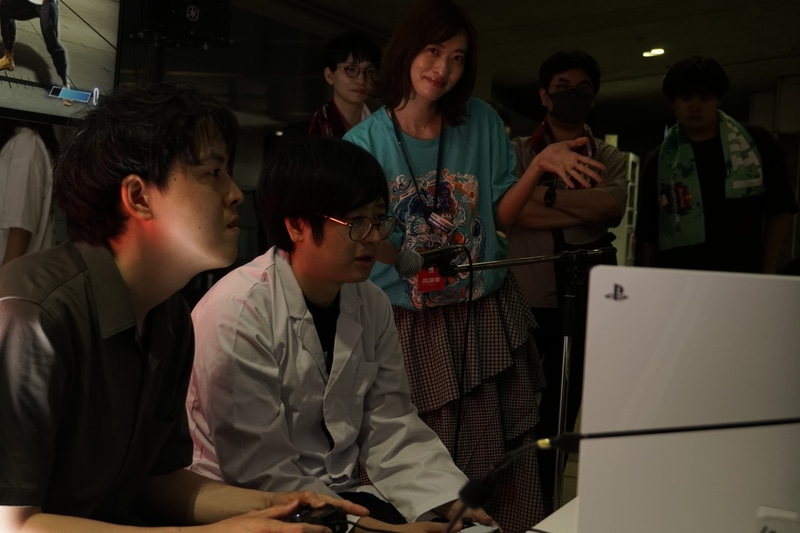 コーチングを行なうふ～ど氏