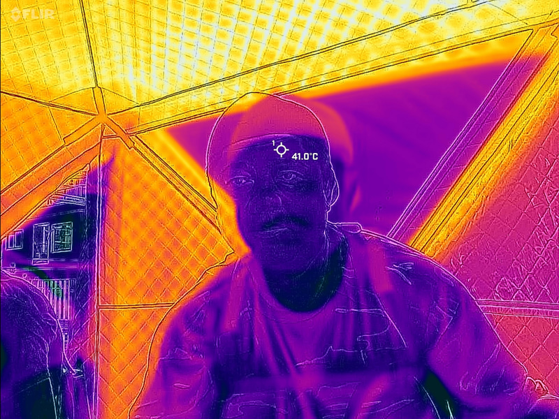 「ChillerX」装着時の額の温度は41.0℃、背中中央は40.7℃、背中やや左は37.8℃