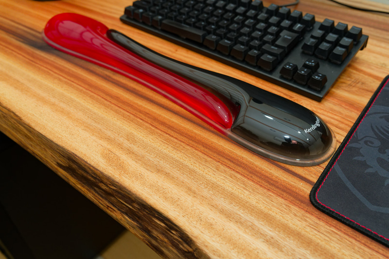 デジタルチックな網目模様みたいなものが。いやー、写真じゃ分かんないかなー