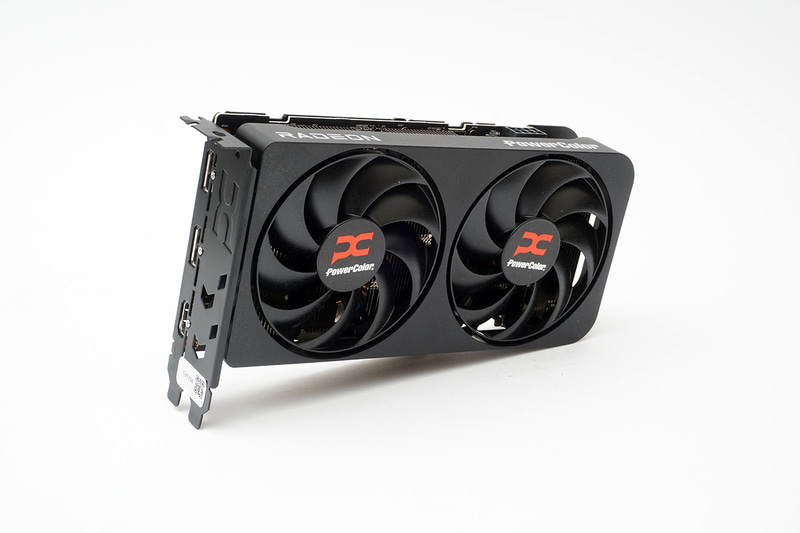 PowerColor Reaper AMD Radeon RX 9060 XT 16GB GDDR6。OCモデルでブーストクロックは3,230MHz。実売価格は6万5,000円前後