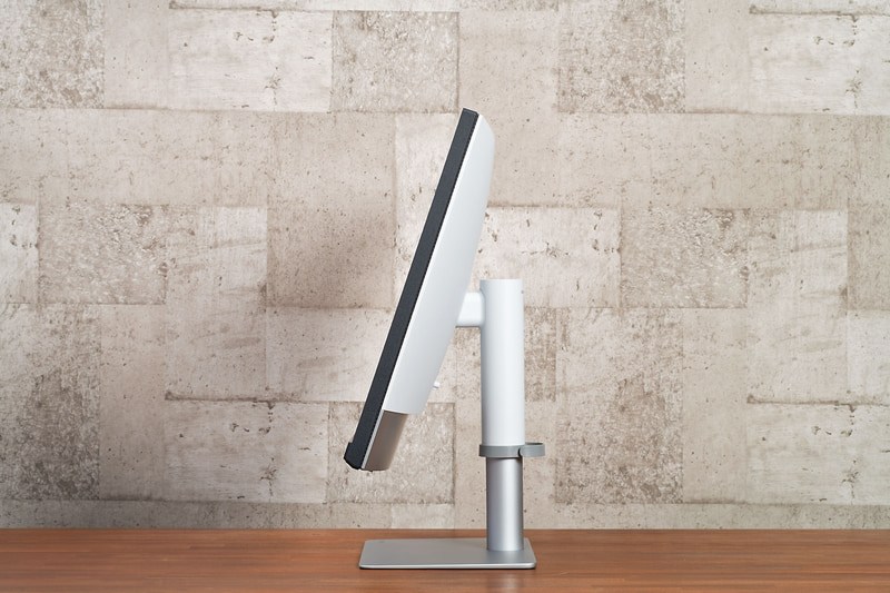 チルトは上20度/下5度