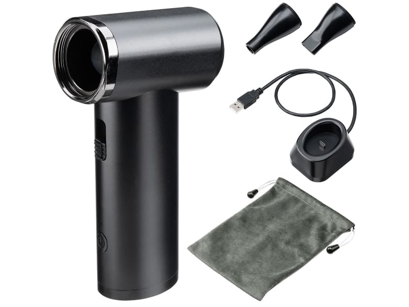 同梱品を収納できるポーチも付属している