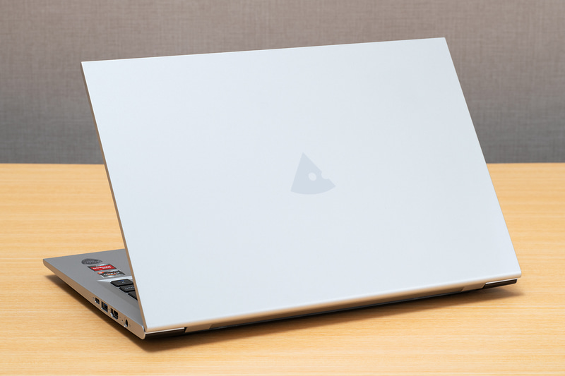 シンプルで飽きのこないデザインも魅力