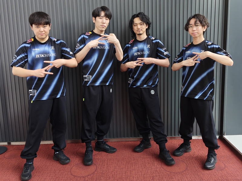 ZETA DIVISION Geeklyのメンバーはひぐち、ももち、翔、ひかる