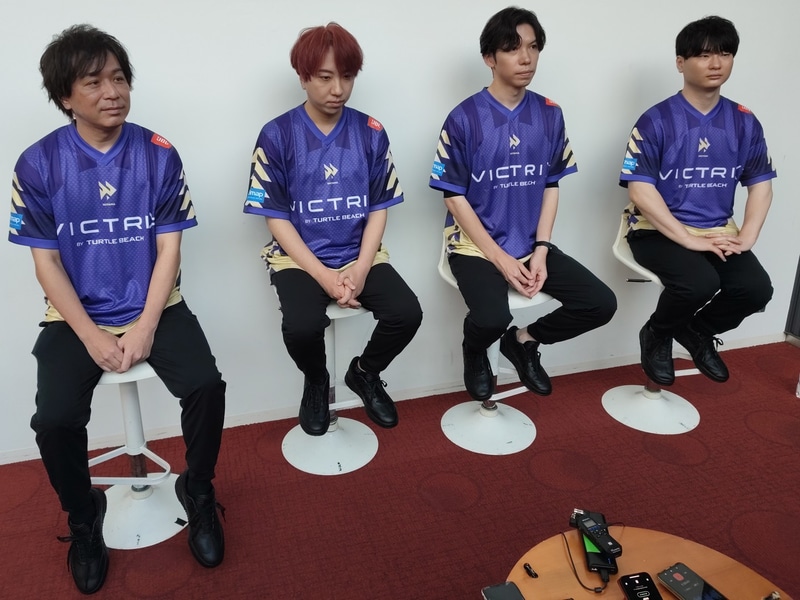 インタビュー中の様子