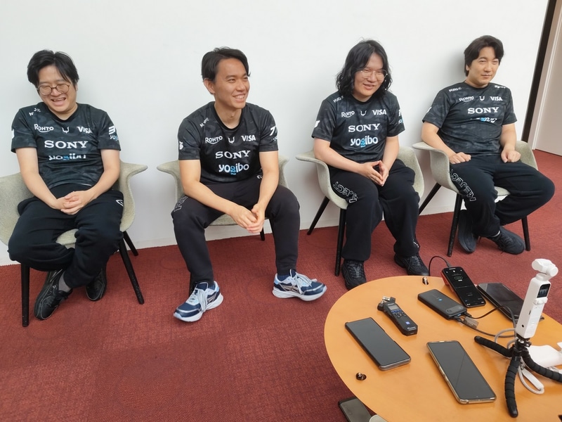 インタビュー中の様子