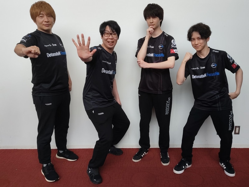 DFMのメンバーは、板橋ザンギエフ、GO1、ナウマン、竹内ジョン