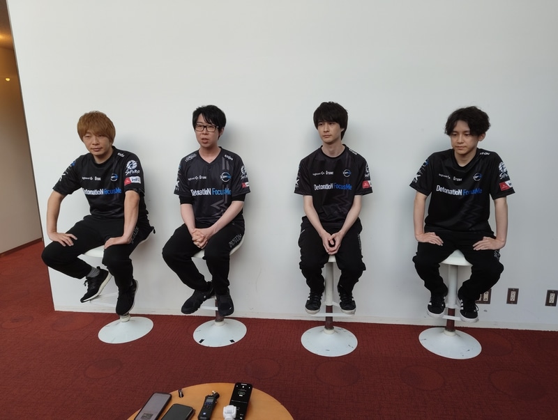 インタビュー中の様子