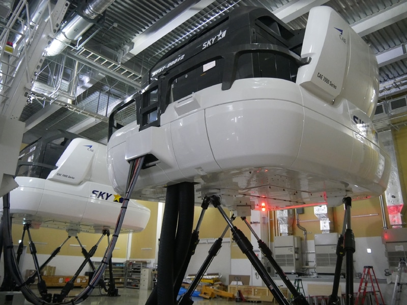 こちらは737-800型機FFS